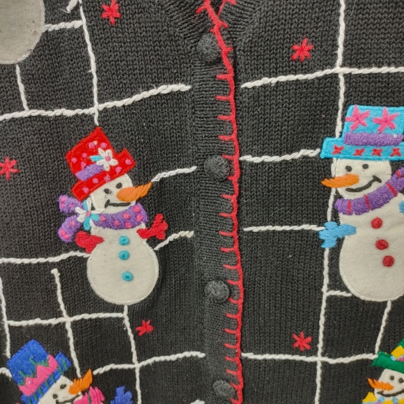 Christmas Sweater Vest B P Design Snowmen Black Knit Button Front Size L - Picture 3 of 7
